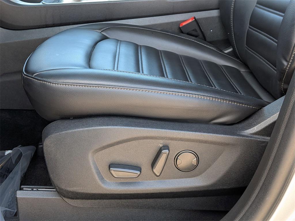used 2024 Ford Edge car, priced at $21,980