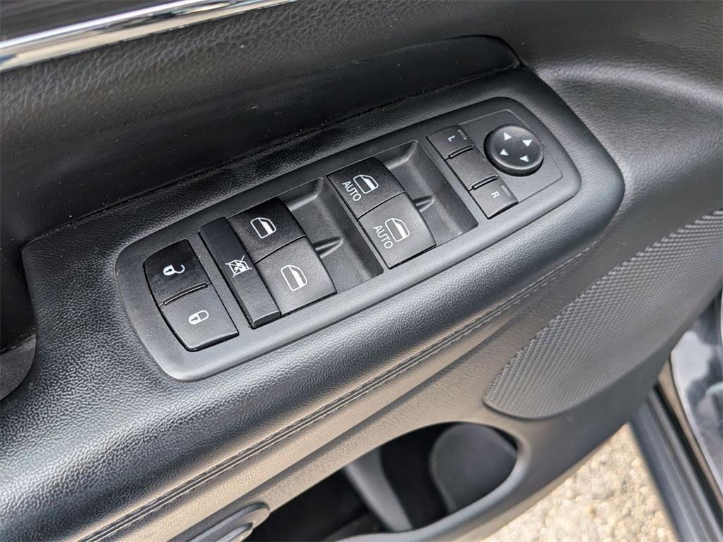 used 2020 Jeep Grand Cherokee car, priced at $19,270