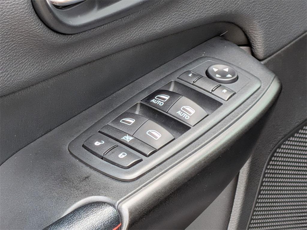used 2019 Jeep Cherokee car, priced at $18,589