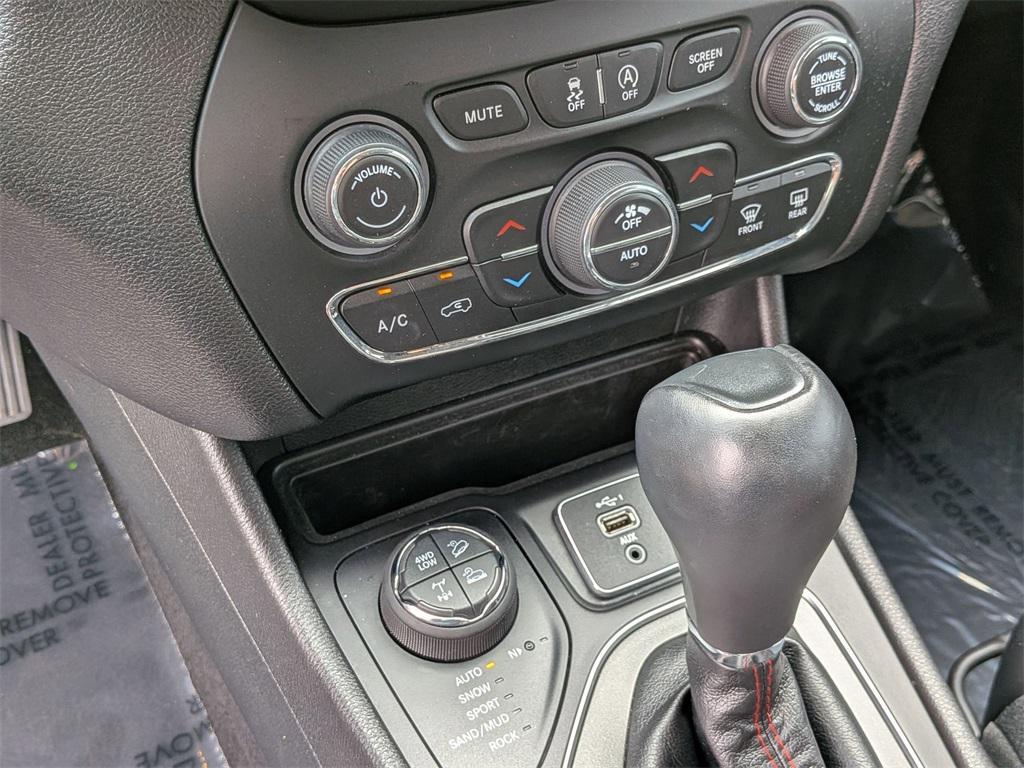 used 2019 Jeep Cherokee car, priced at $18,589