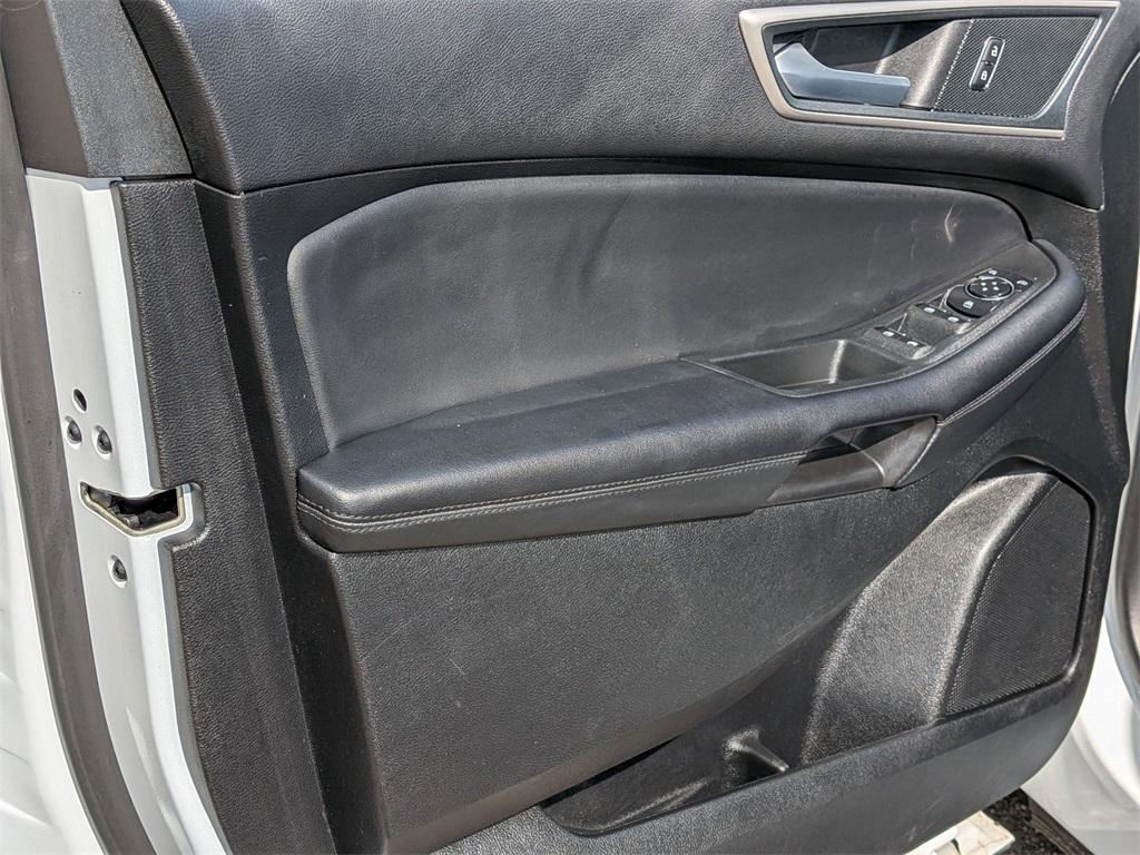 used 2024 Ford Edge car, priced at $21,450