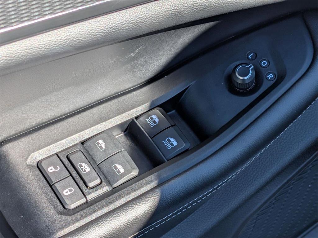 used 2024 Jeep Grand Cherokee L car, priced at $29,450