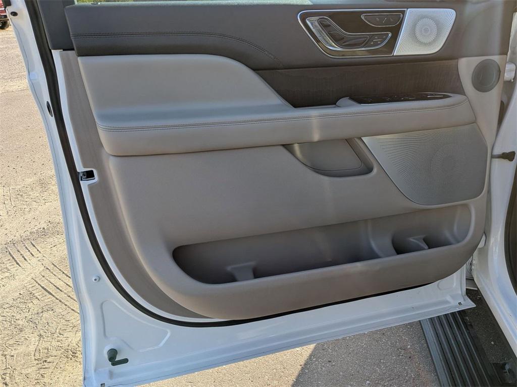 used 2023 Lincoln Navigator car, priced at $57,980