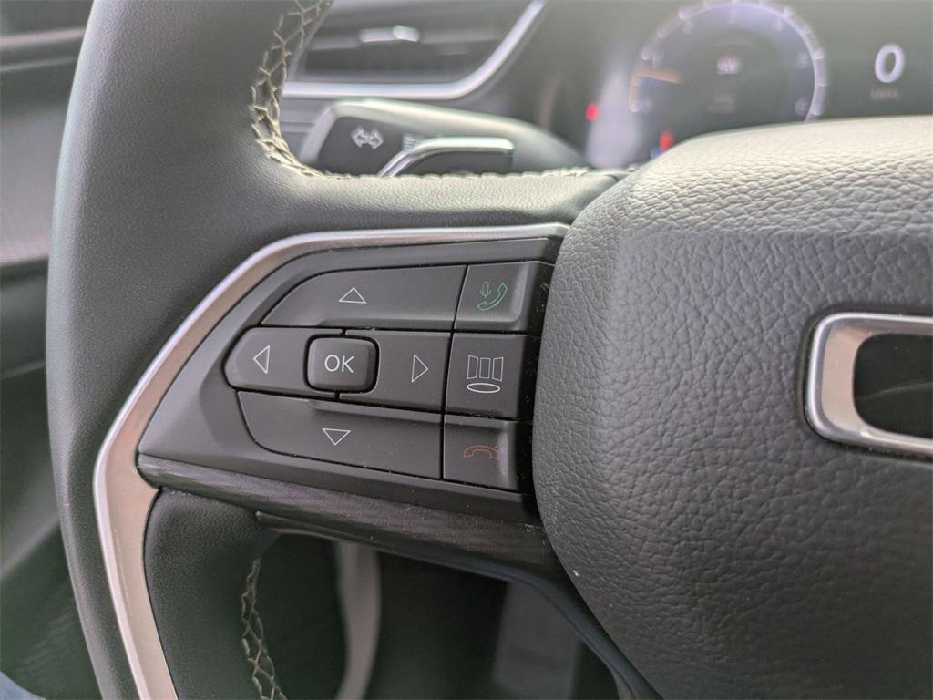 used 2024 Jeep Grand Cherokee L car, priced at $29,950