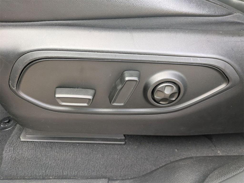 used 2024 Jeep Grand Cherokee L car, priced at $29,950