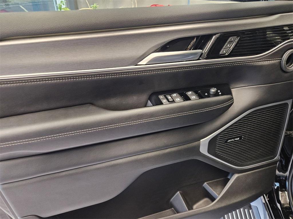 new 2025 Jeep Wagoneer car, priced at $69,221