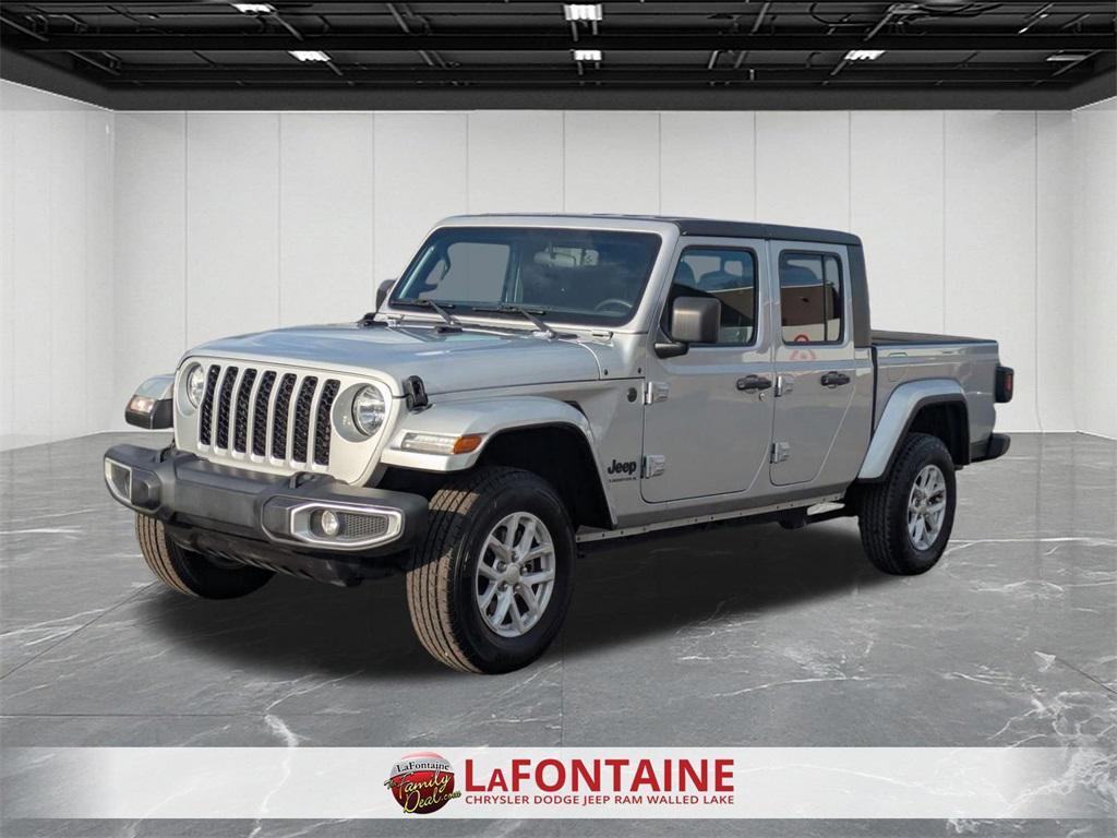 used 2023 Jeep Gladiator car, priced at $28,300