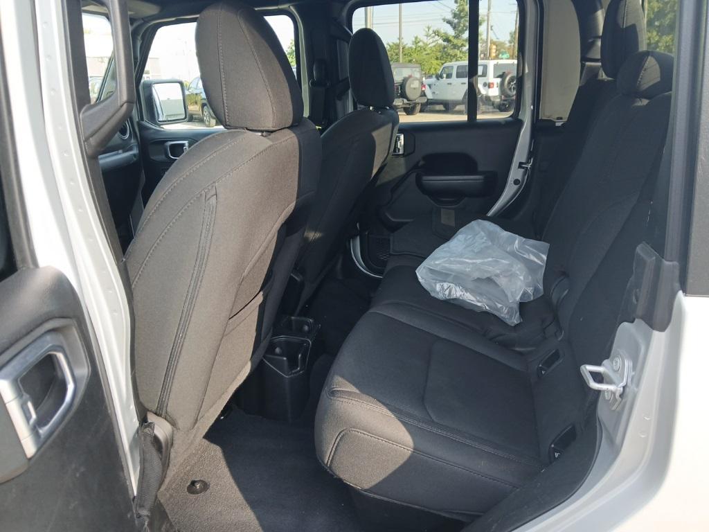 used 2023 Jeep Gladiator car, priced at $28,924