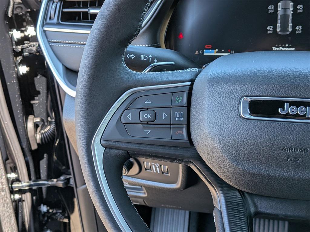 new 2025 Jeep Grand Cherokee car, priced at $35,544