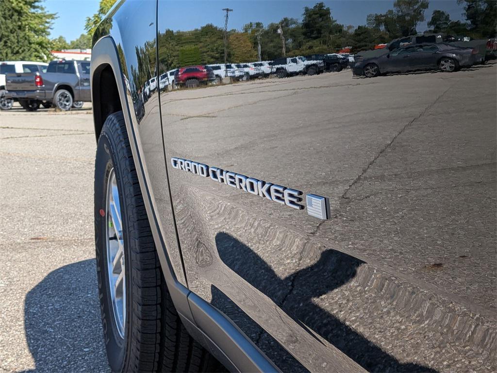 new 2025 Jeep Grand Cherokee car, priced at $35,544