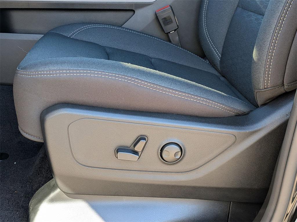 new 2025 Ram 1500 car, priced at $46,353