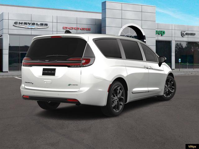 new 2024 Chrysler Pacifica Hybrid car, priced at $46,773