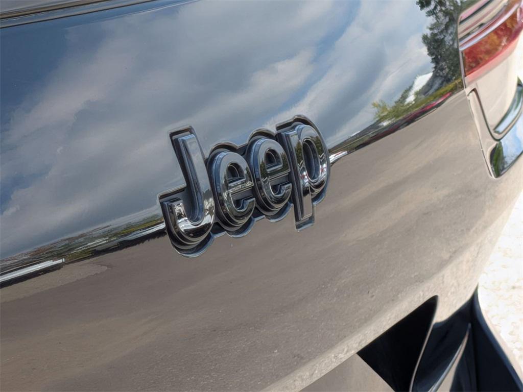 used 2024 Jeep Grand Cherokee L car, priced at $30,200