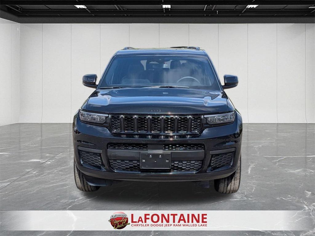 used 2024 Jeep Grand Cherokee L car, priced at $30,200