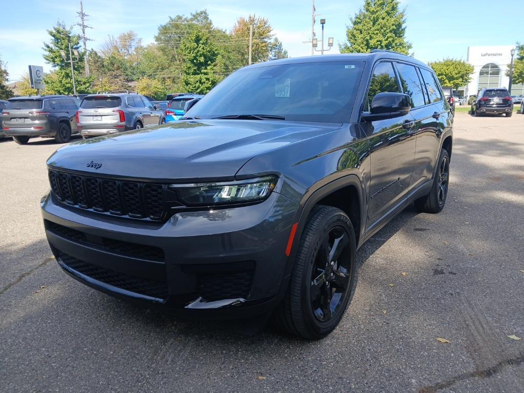 used 2024 Jeep Grand Cherokee L car, priced at $36,595