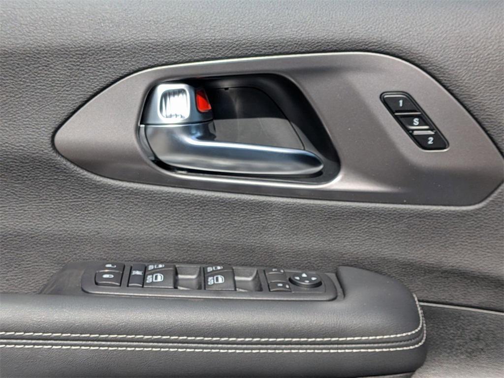 new 2026 Chrysler Pacifica car, priced at $46,731