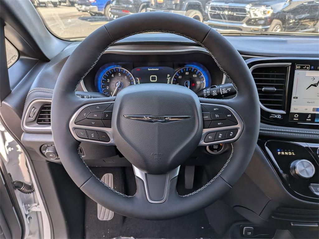 new 2026 Chrysler Pacifica car, priced at $46,731