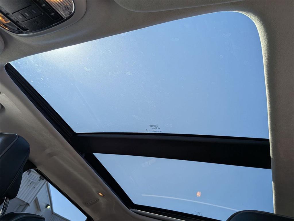 used 2020 Jeep Grand Cherokee car, priced at $27,500