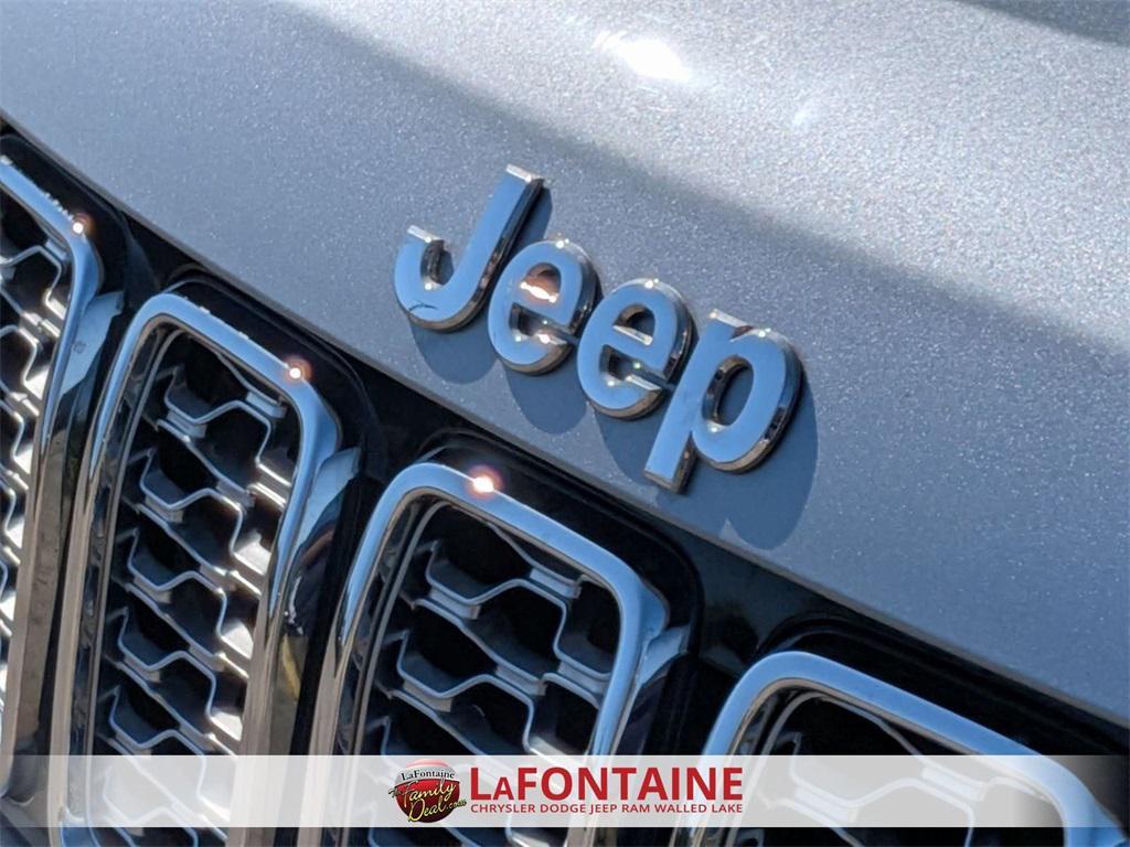 used 2020 Jeep Grand Cherokee car, priced at $27,500
