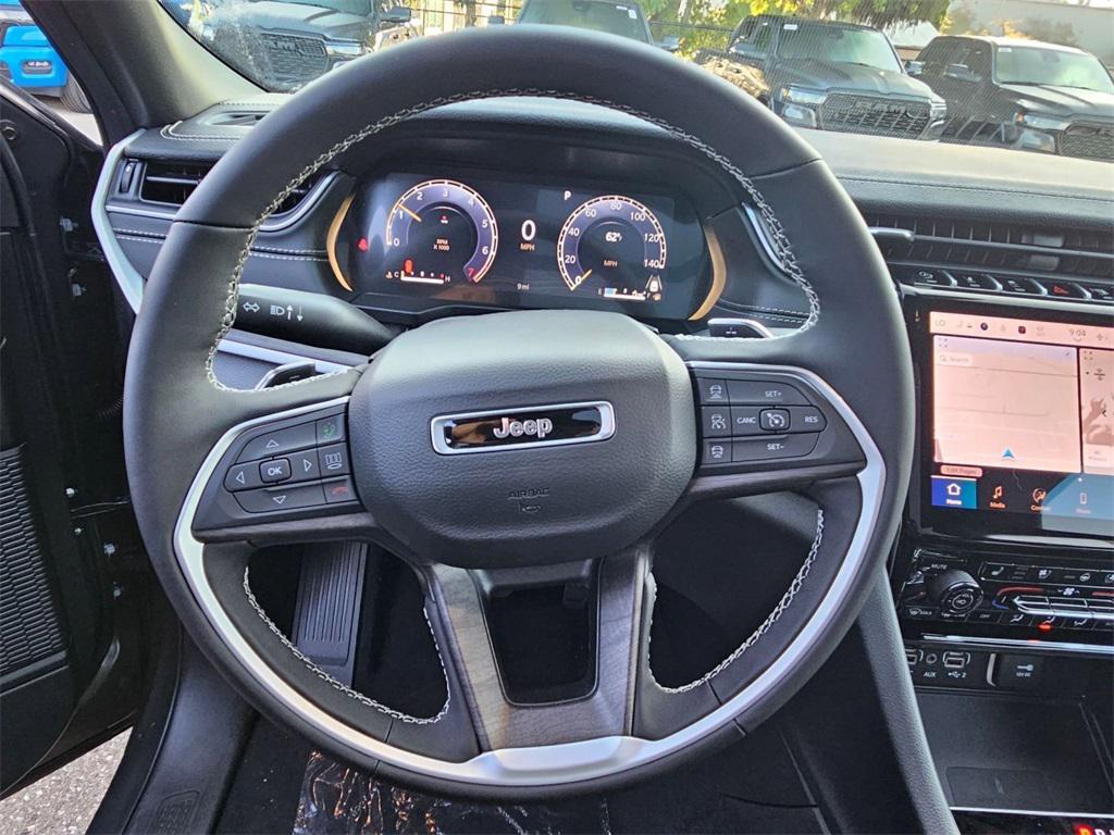 new 2025 Jeep Grand Cherokee car, priced at $46,455