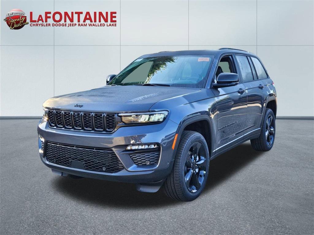 new 2025 Jeep Grand Cherokee car, priced at $49,455