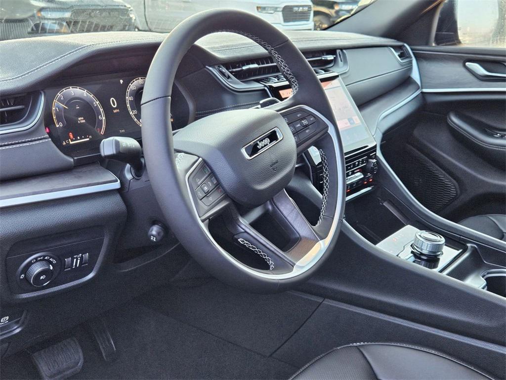 new 2025 Jeep Grand Cherokee car, priced at $46,455