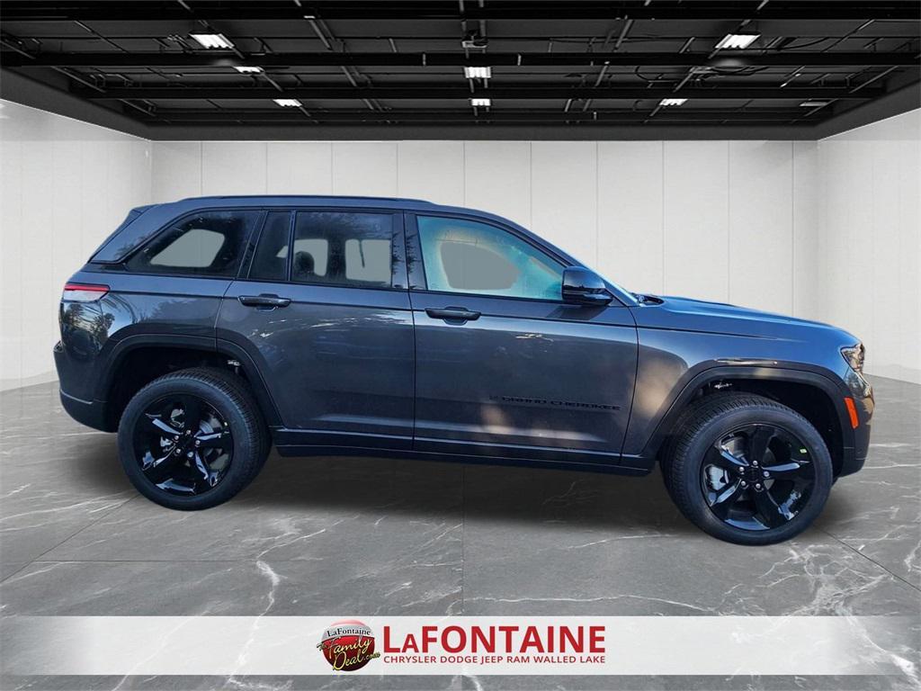 new 2025 Jeep Grand Cherokee car, priced at $46,455