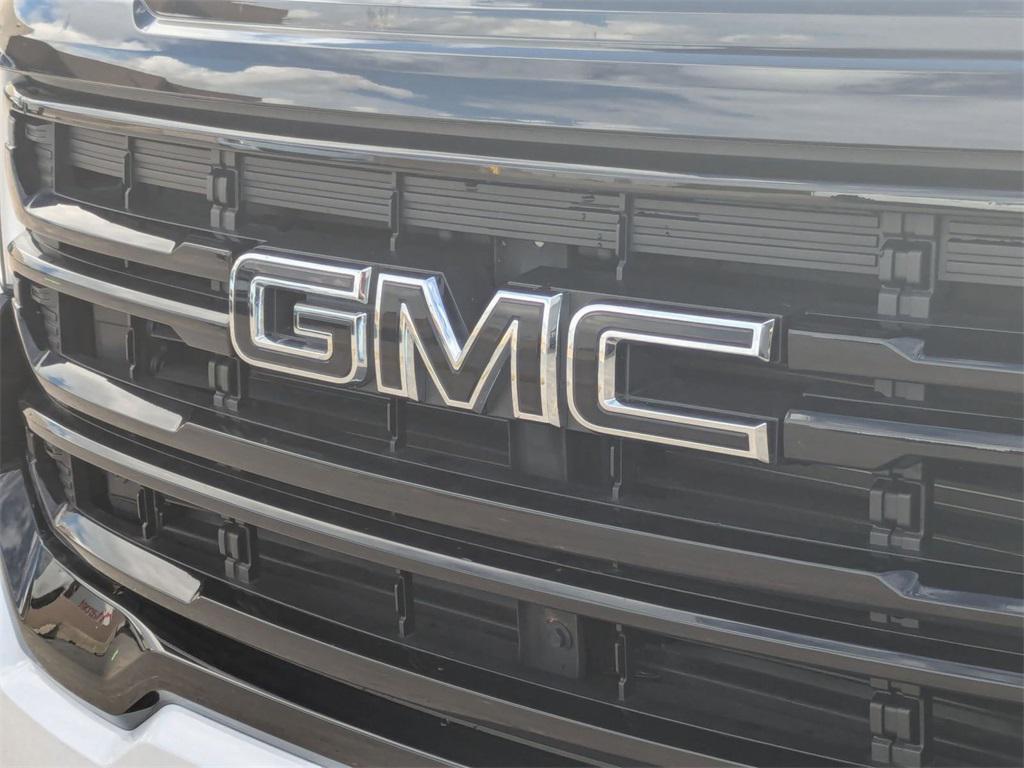 used 2023 GMC Acadia car, priced at $26,450