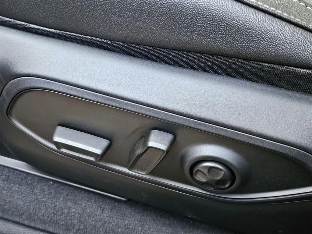 new 2025 Jeep Grand Cherokee car, priced at $41,391