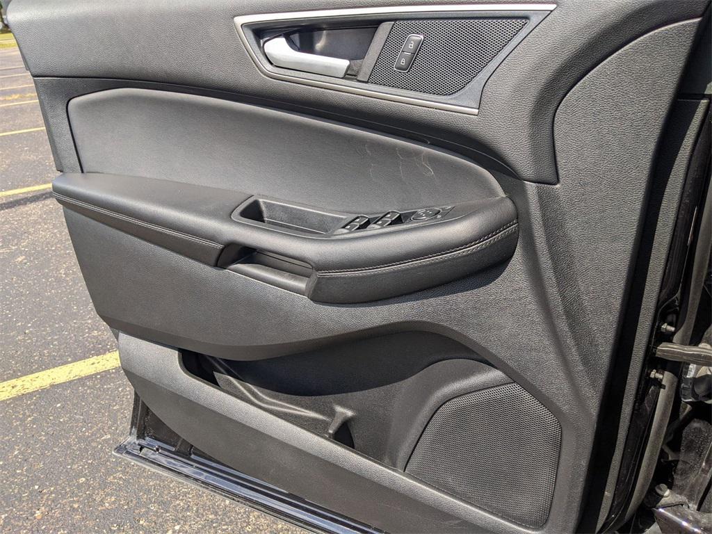 used 2024 Ford Edge car, priced at $22,800