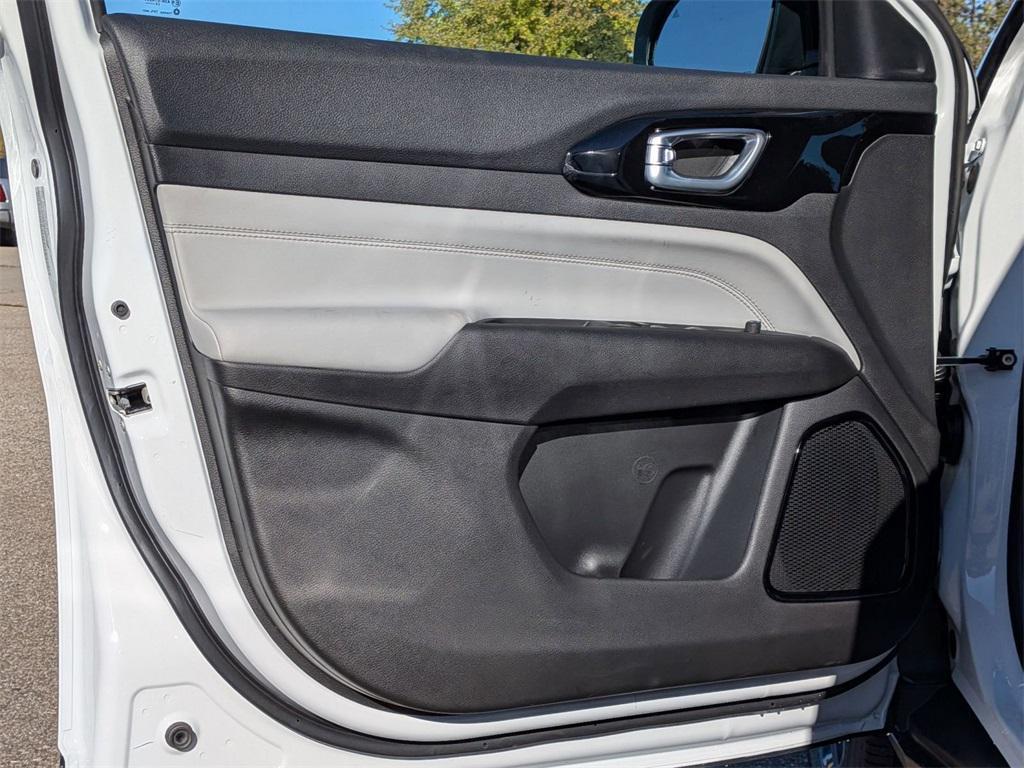 new 2026 Jeep Compass car, priced at $31,052