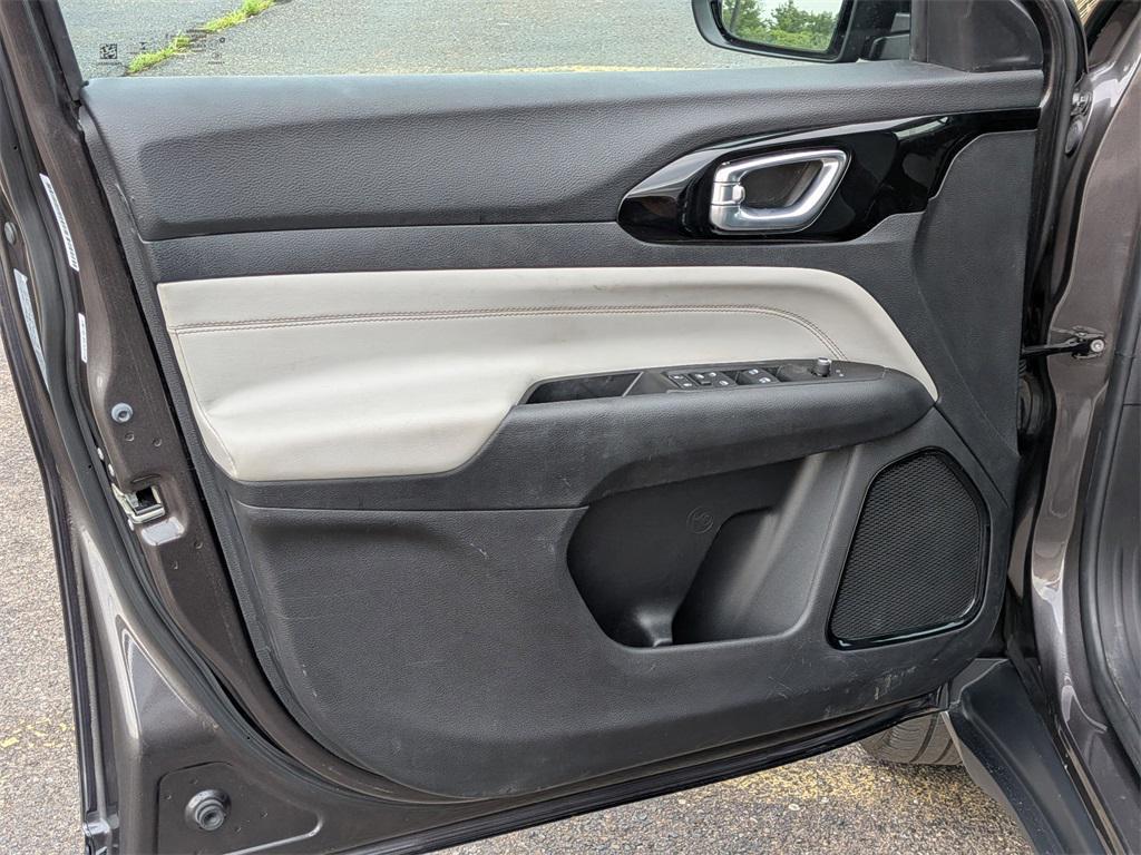 used 2022 Jeep Compass car, priced at $21,450