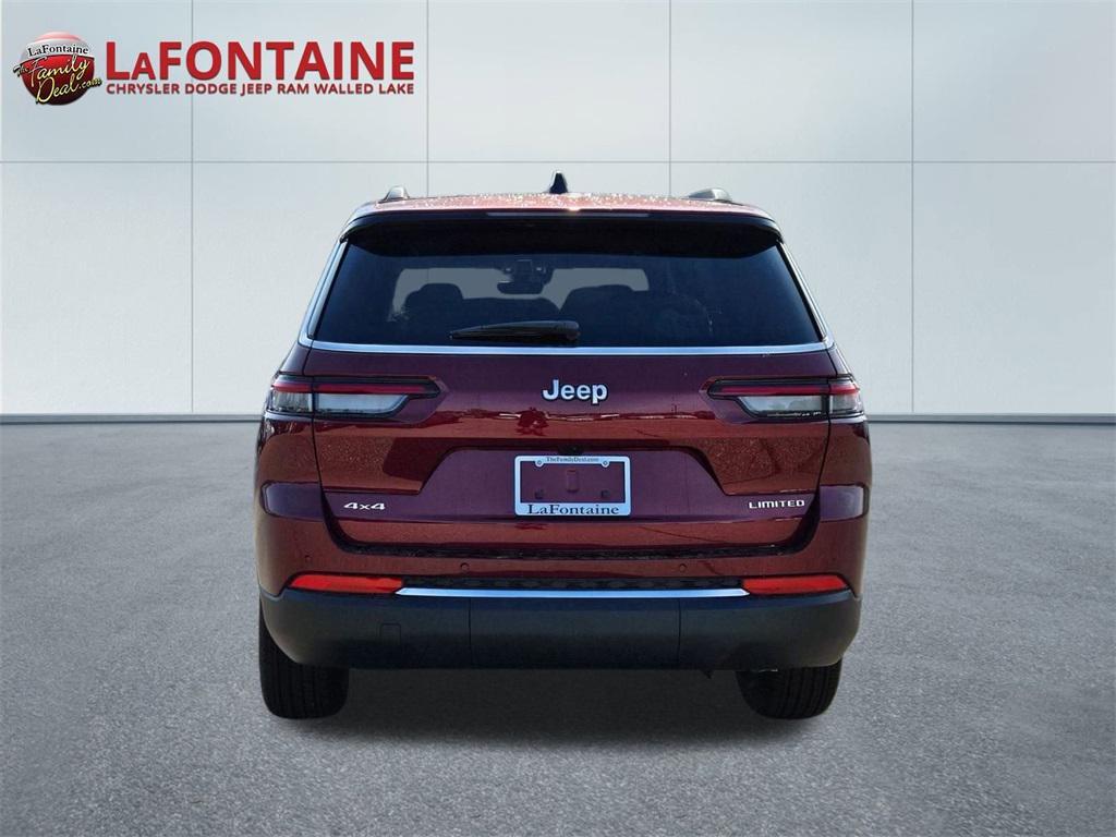 new 2025 Jeep Grand Cherokee car, priced at $41,702