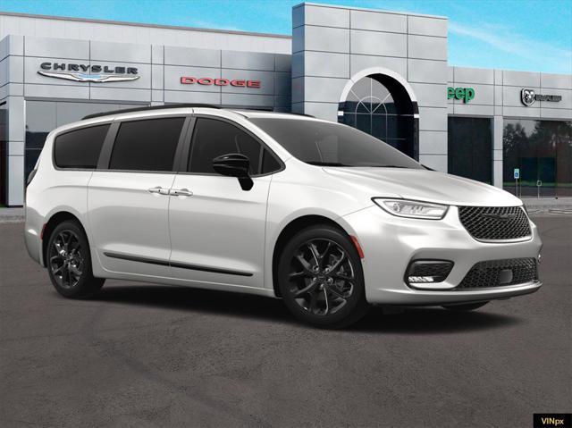 new 2024 Chrysler Pacifica Hybrid car, priced at $49,300