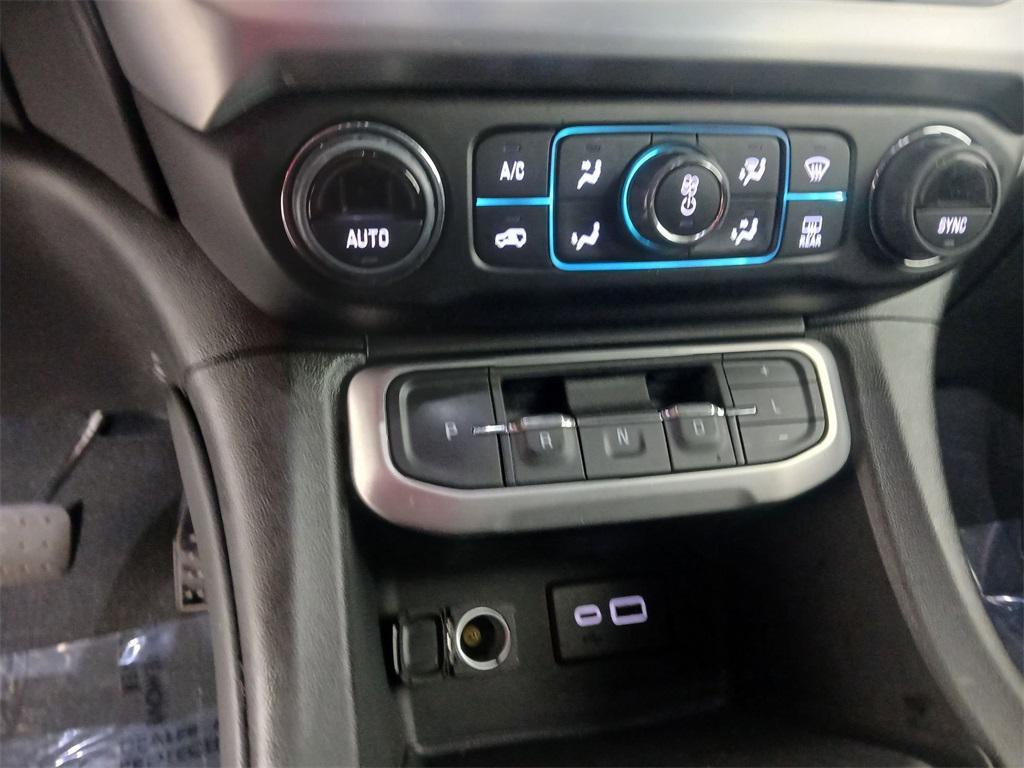 used 2023 GMC Acadia car, priced at $24,900