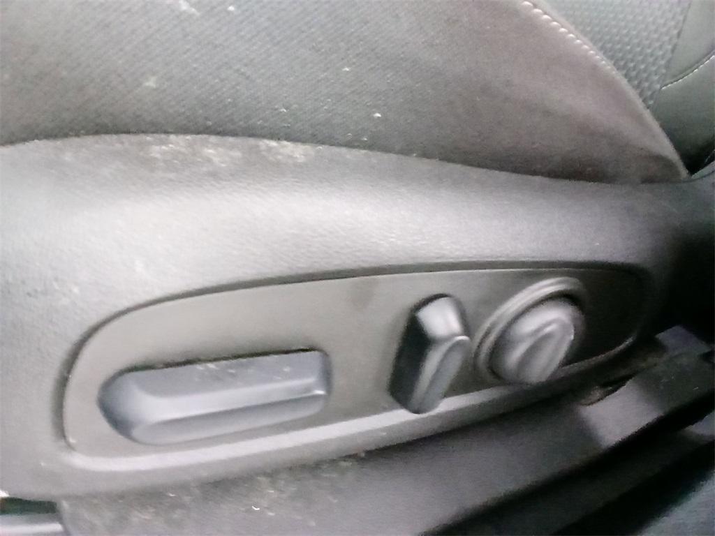 used 2023 GMC Acadia car, priced at $24,900