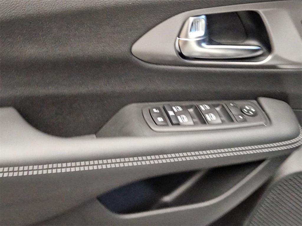 new 2026 Chrysler Pacifica car, priced at $44,743