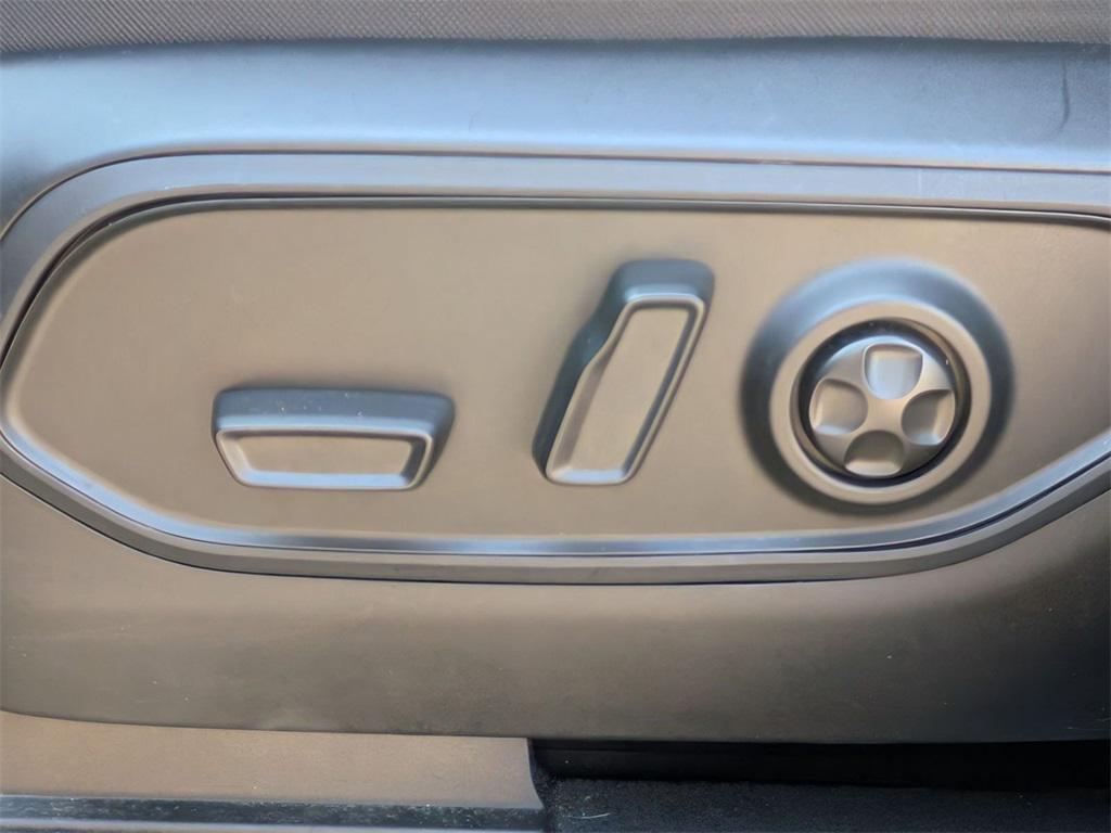 used 2024 Jeep Grand Cherokee L car, priced at $29,950