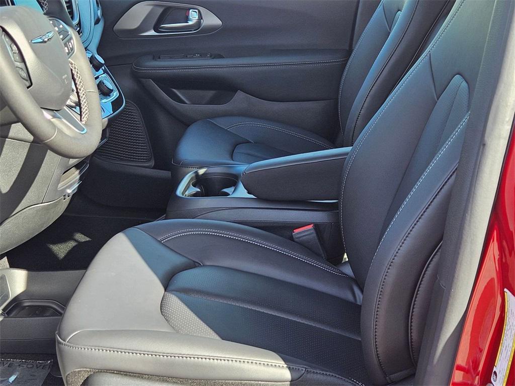 new 2026 Chrysler Pacifica car, priced at $42,606