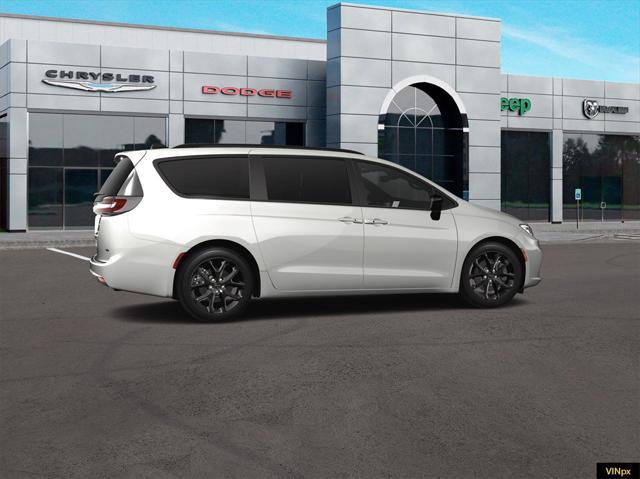 new 2024 Chrysler Pacifica car, priced at $45,700