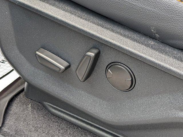new 2025 Ford F-150 car, priced at $69,670