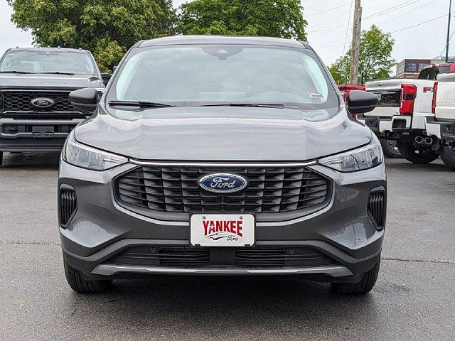 new 2025 Ford Escape car, priced at $30,281