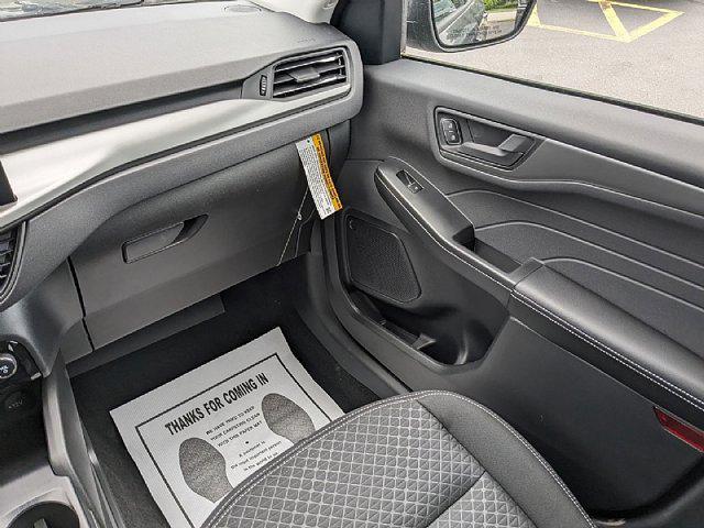 new 2025 Ford Escape car, priced at $30,281