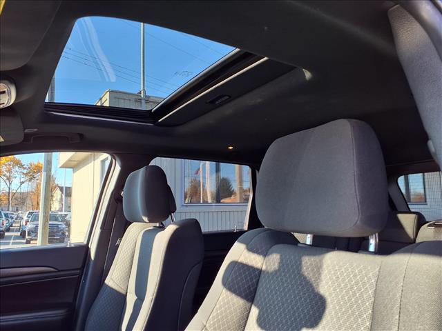 used 2018 Jeep Grand Cherokee car, priced at $18,995