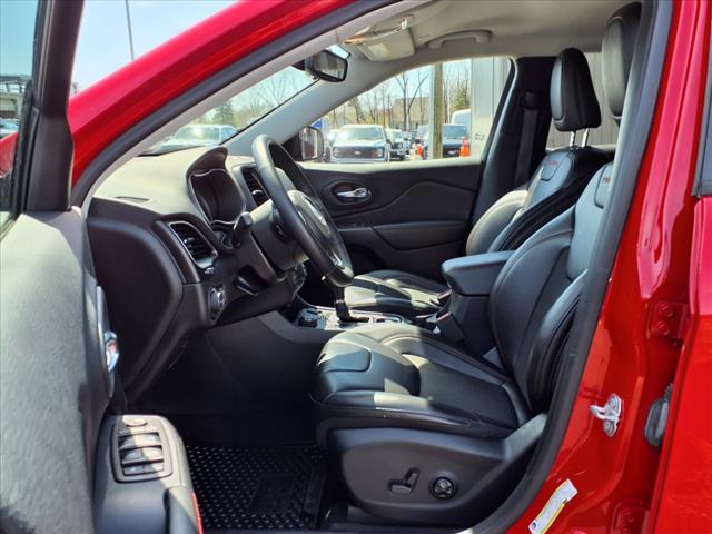 used 2019 Jeep Cherokee car, priced at $17,995