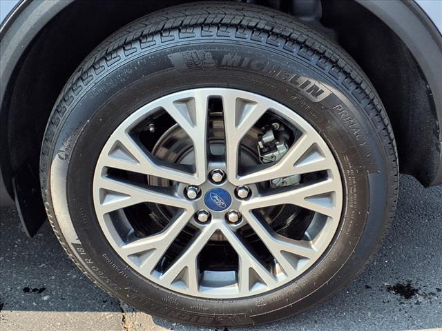 used 2022 Ford Escape car, priced at $23,995