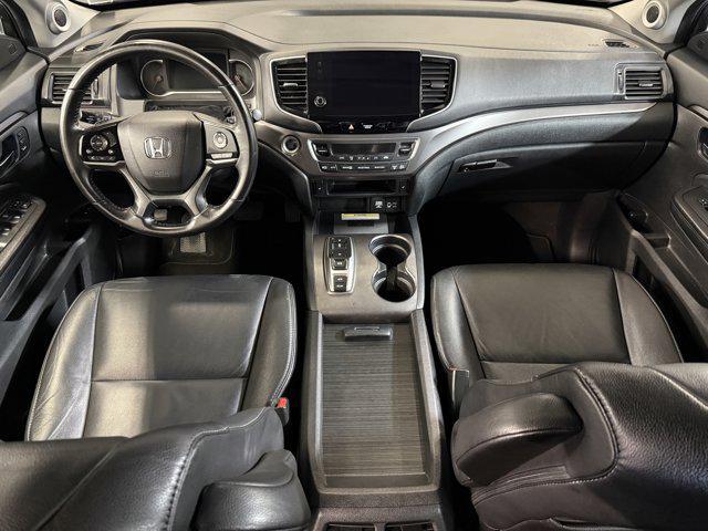 used 2022 Honda Pilot car, priced at $32,990