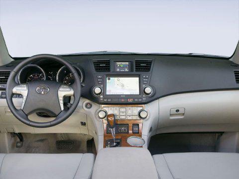 used 2010 Toyota Highlander car, priced at $13,900