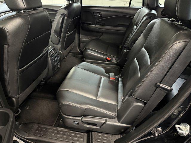 used 2022 Honda Pilot car, priced at $32,990