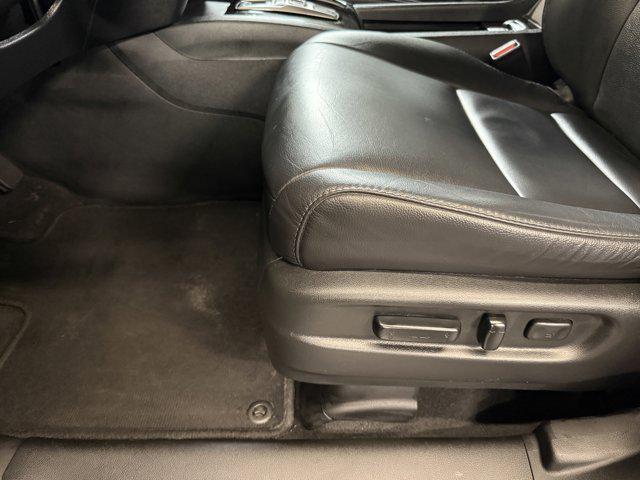 used 2022 Honda Pilot car, priced at $32,990